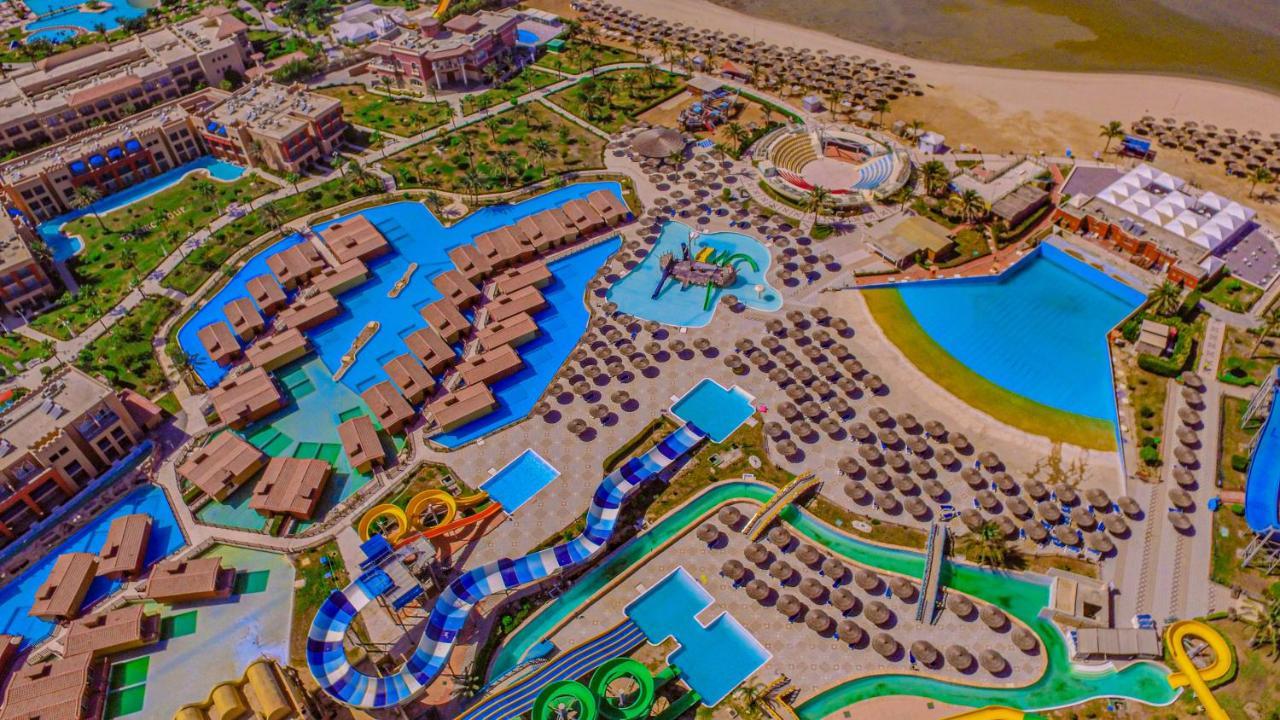 Titanic Palace Families And Couples Only Hurghada Exterior photo Aerial view of the resort