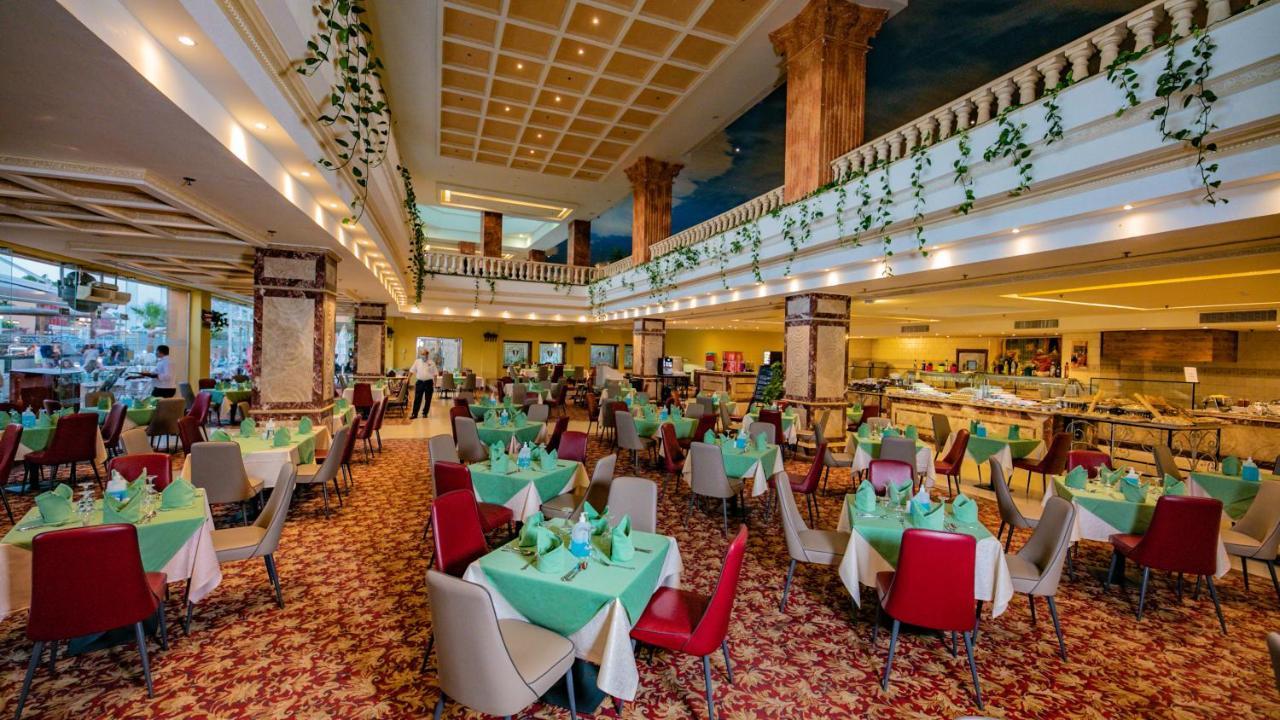 Titanic Palace Families And Couples Only Hurghada Exterior photo The restaurant