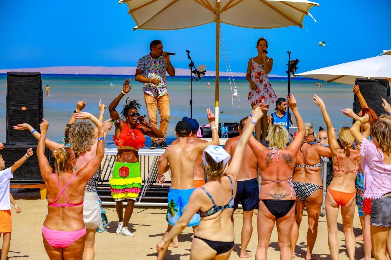 Titanic Palace Families And Couples Only Hurghada Exterior photo Beach party in Hurghada