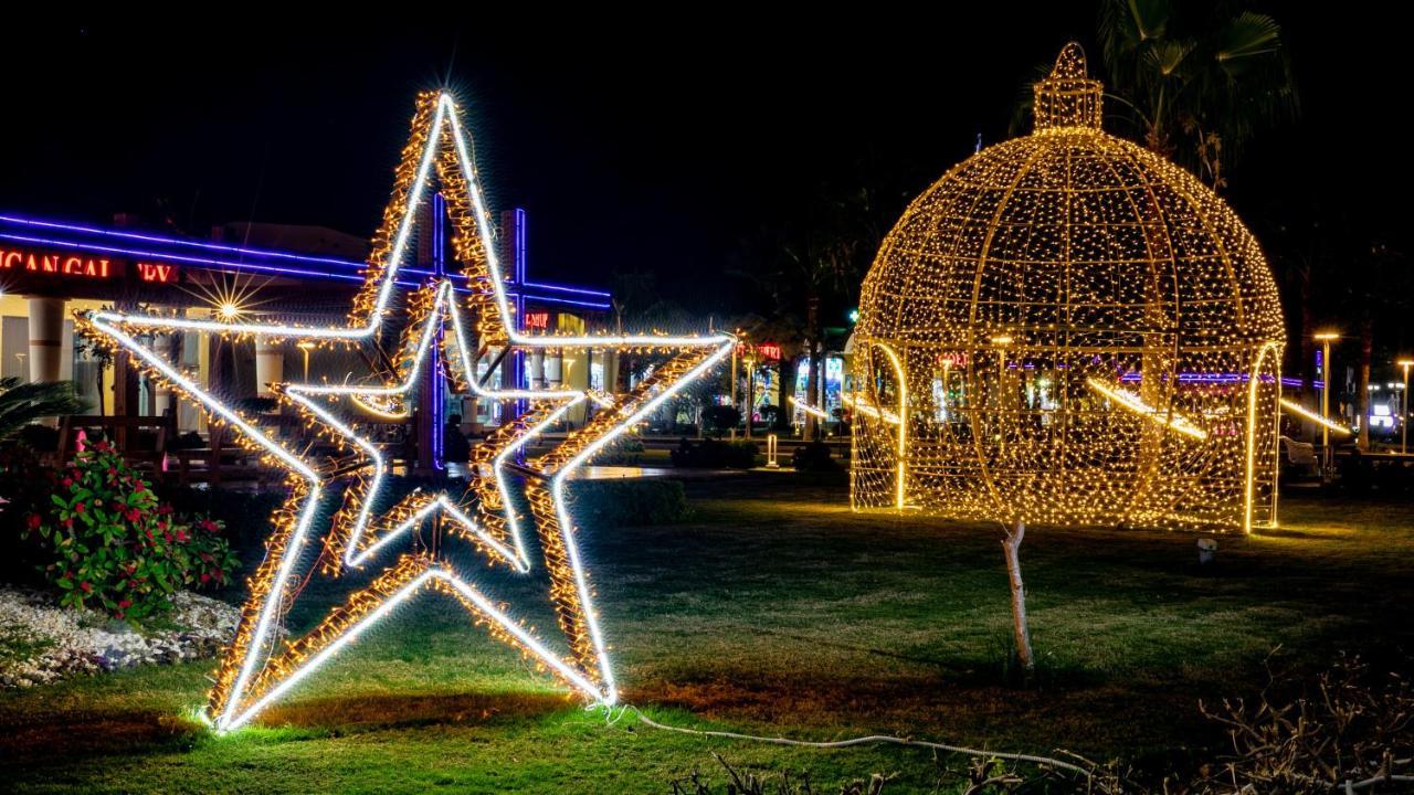 Titanic Palace Families And Couples Only Hurghada Exterior photo Christmas decorations in the city of Patras