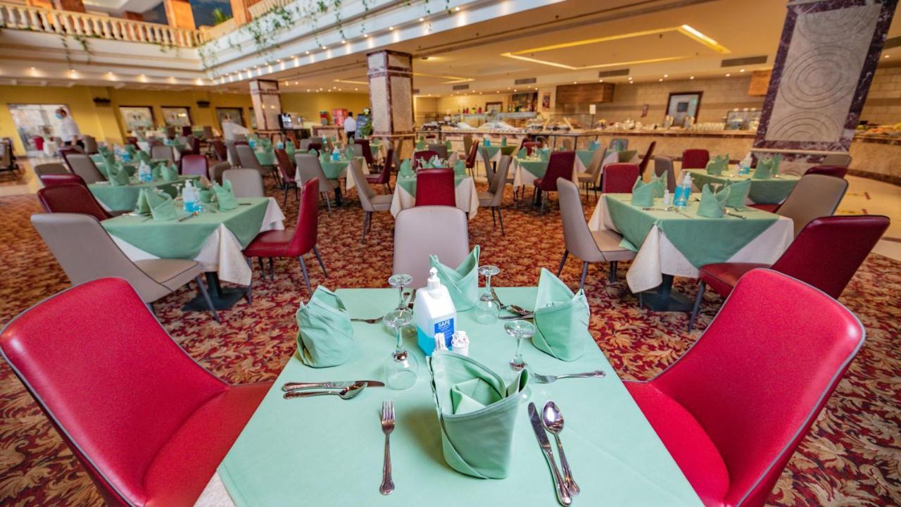 Titanic Palace Families And Couples Only Hurghada Exterior photo The restaurant