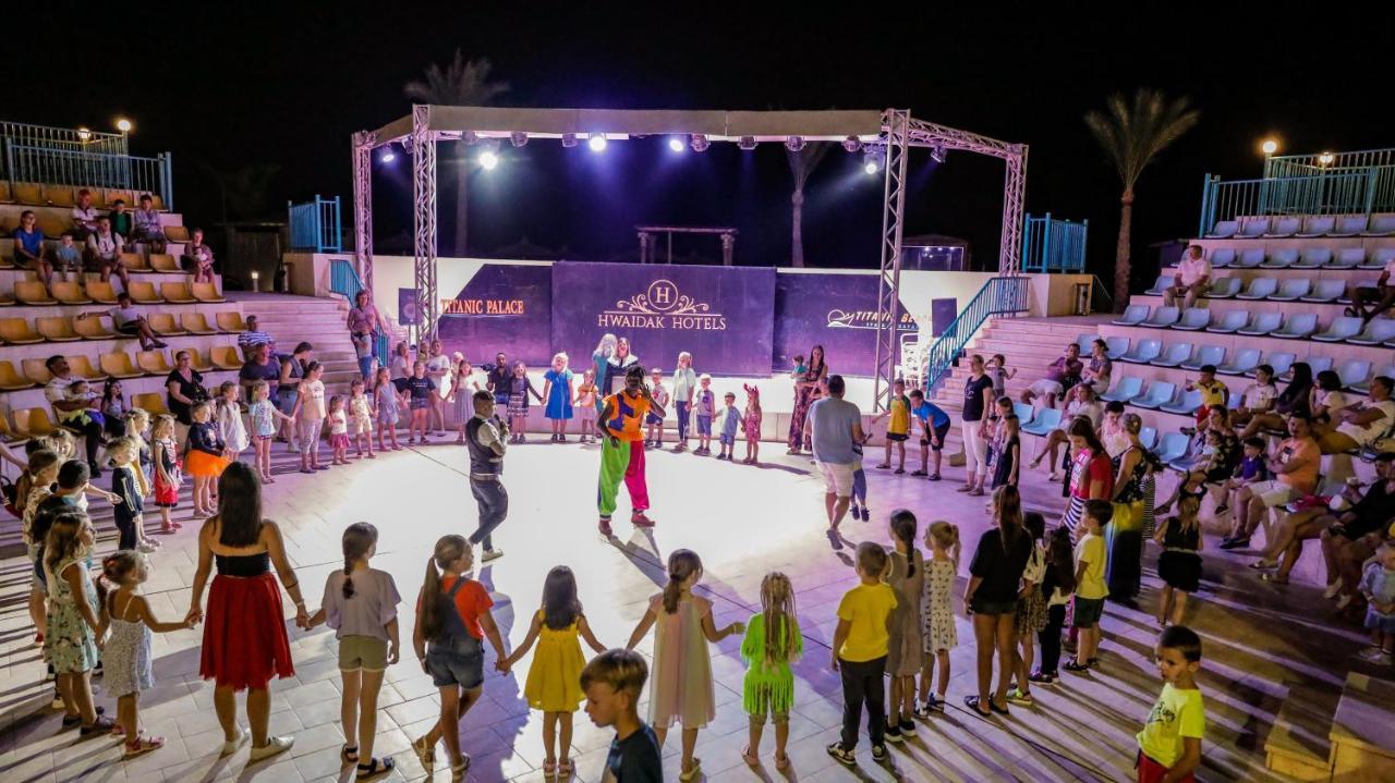 Titanic Palace Families And Couples Only Hurghada Exterior photo Entertainment at a hotel in Egypt