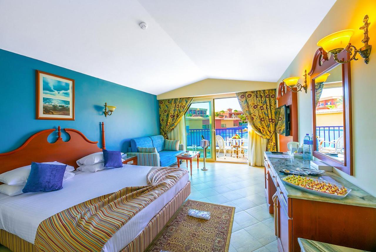 Titanic Palace Families And Couples Only Hurghada Exterior photo A typical hotel room